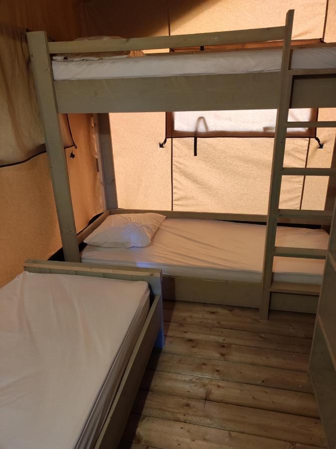 Hotel Camping Le Mouliat Moncrabeau Exterior foto